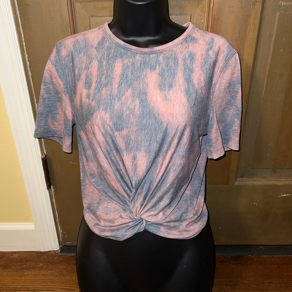 lululemon athletica Tops - Lululemon Athetica Gray Crescent Tied Short Sleeve Top Size 2